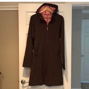 Lululemon Apres Jacket Raincoat